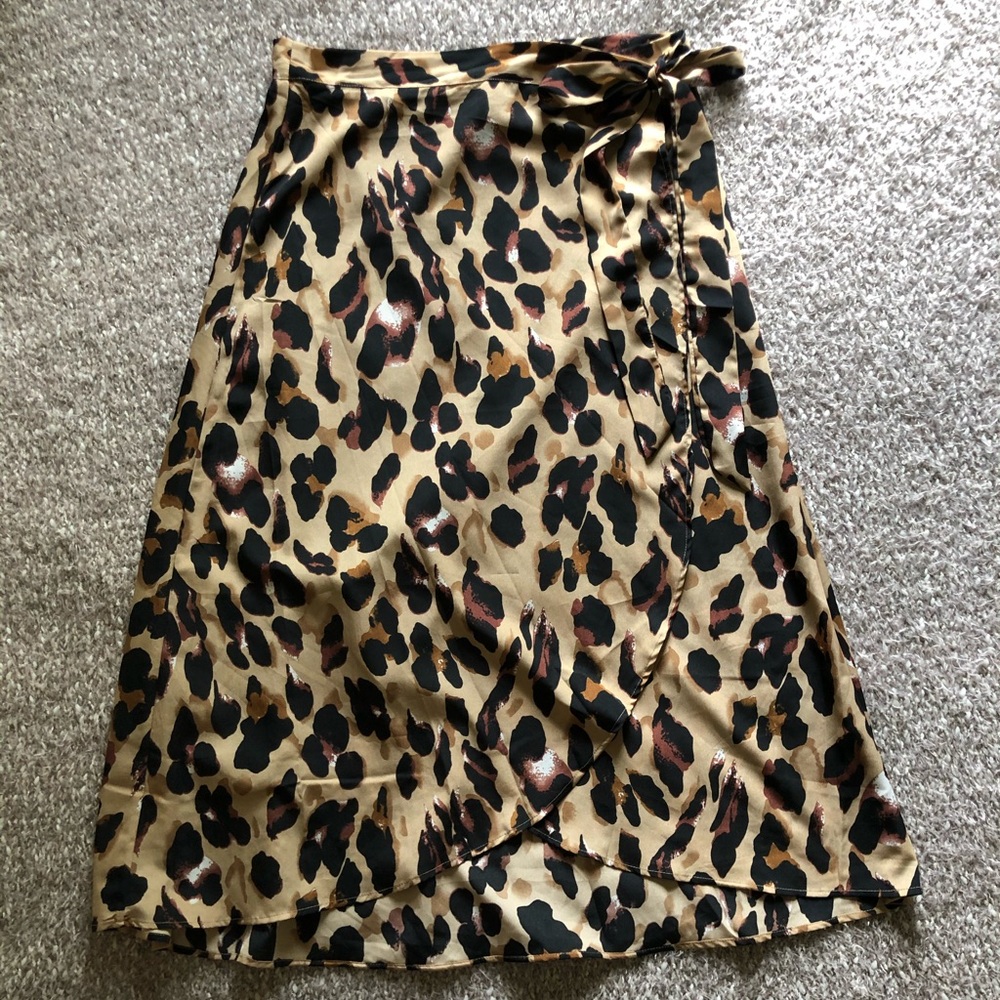Cheetah print midi skirt